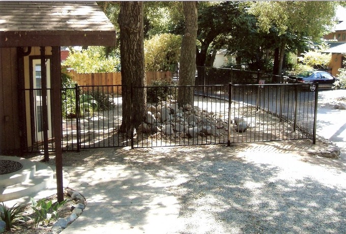 fence12